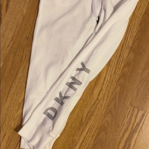 DKNY Sport Pants - BNWT DKNY sport white sweat pants women size M